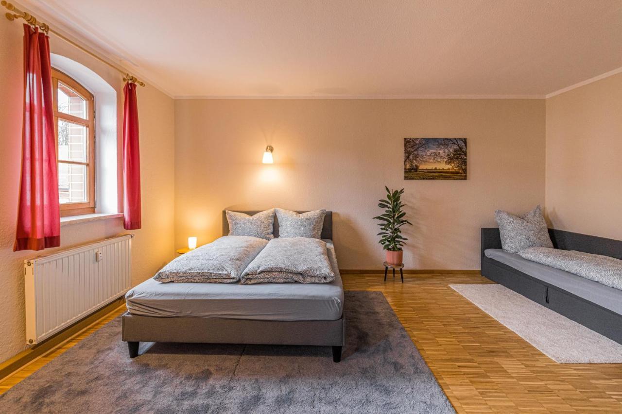 Stadtgut Moelkau Rooms & Apartments Leipzig Buitenkant foto